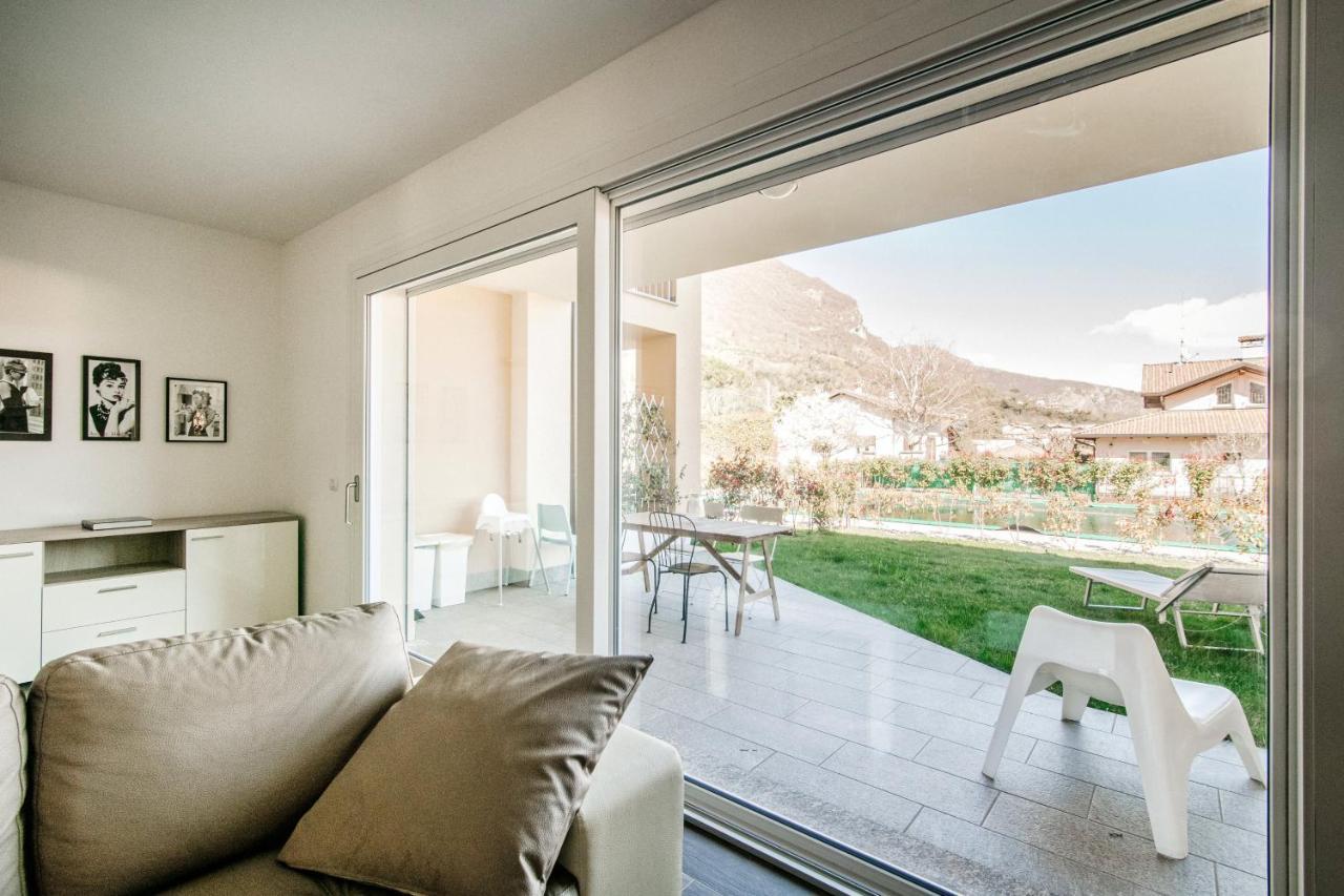 Silvia Lenno House - The House Of Travelers Apartment Bagian luar foto