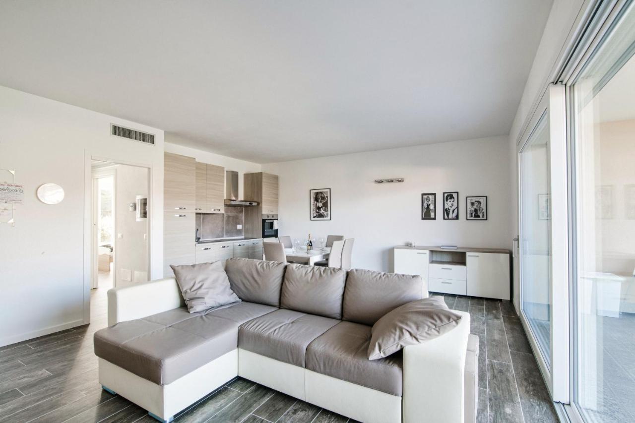Silvia Lenno House - The House Of Travelers Apartment Bagian luar foto