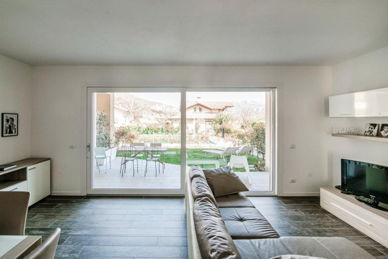 Silvia Lenno House - The House Of Travelers Apartment Bagian luar foto