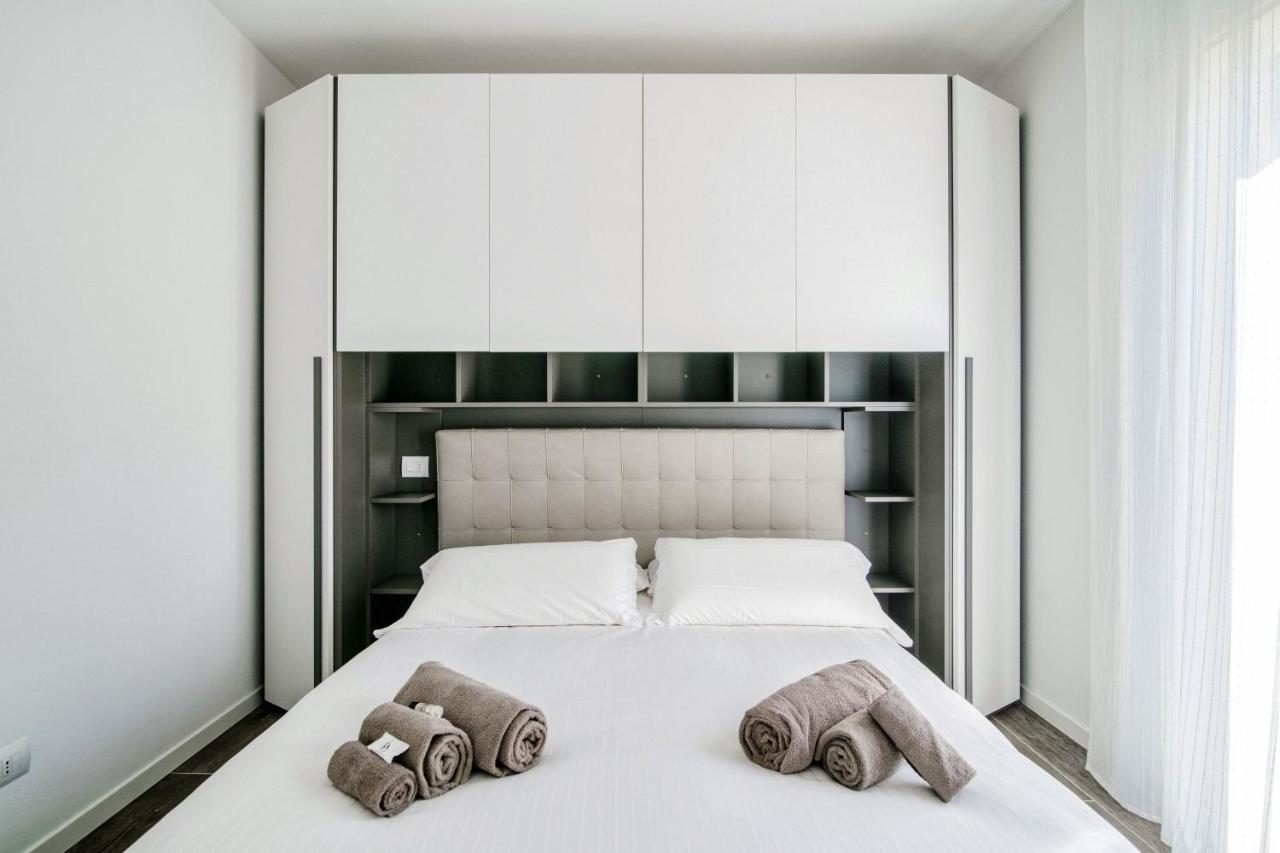 Silvia Lenno House - The House Of Travelers Apartment Bagian luar foto