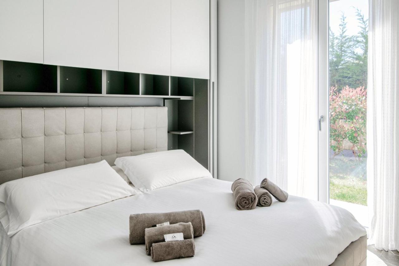 Silvia Lenno House - The House Of Travelers Apartment Bagian luar foto