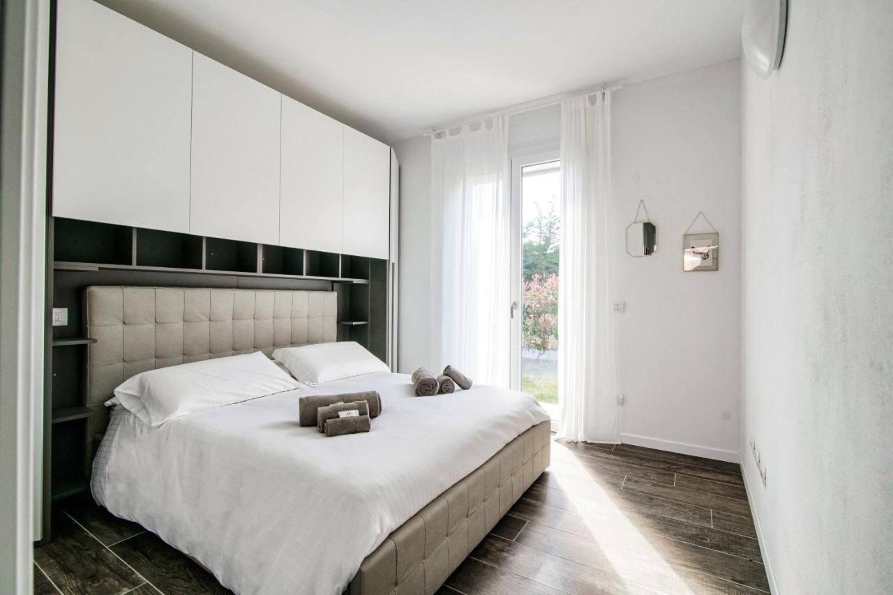 Silvia Lenno House - The House Of Travelers Apartment Bagian luar foto