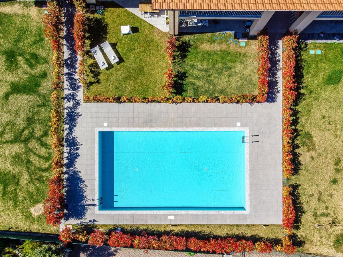 Silvia Lenno House - The House Of Travelers Apartment Bagian luar foto
